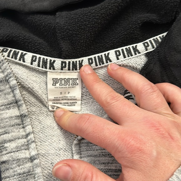 Victoria’s Secret hoodie bundle (4) - Picture 17 of 17